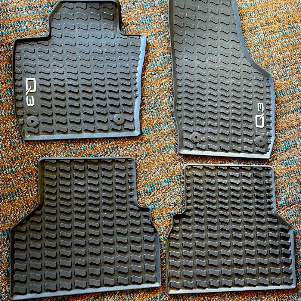 Factory 2015 Audi Q3 All Weather Mats